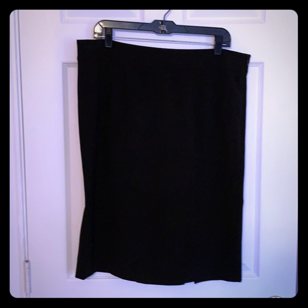 NEW YORK AND COMPANY pencil skirt